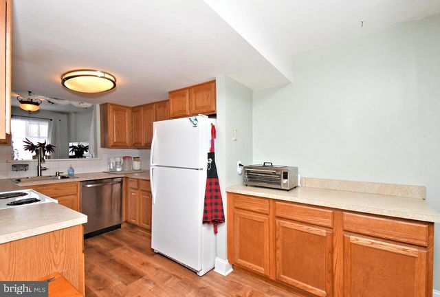 1258 LISA DR, Warrington, PA 18976