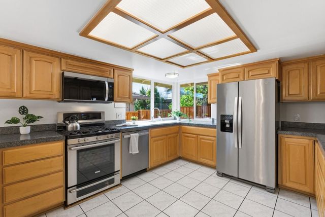 871 Founders Lane, Milpitas, CA 95035