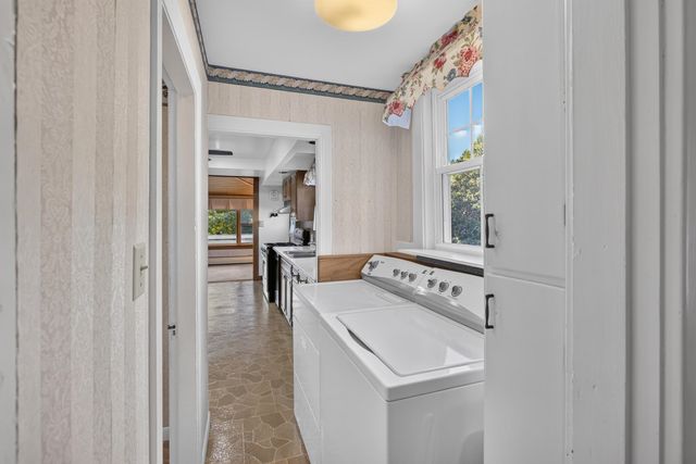 58 Park Avenue, Manchester, NH 03104
