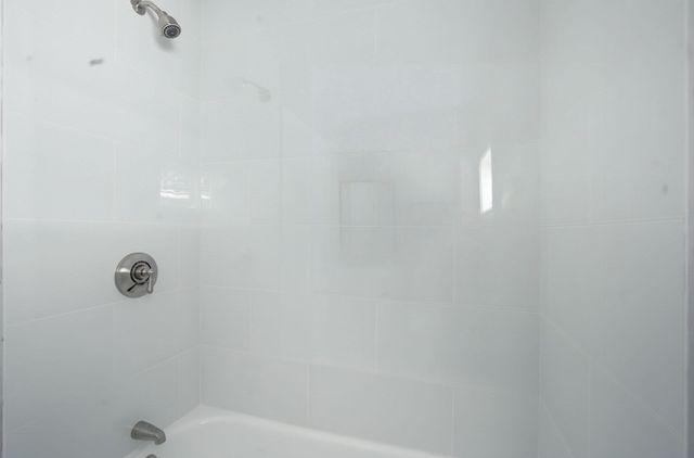 85 Middle St, Fairhaven, MA 02719