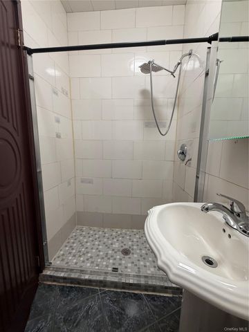 50 Main Street 4R, Yonkers, NY 10701