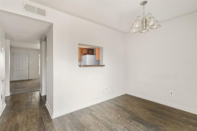 8100 Creekbend Drive 131, Houston, TX 77071