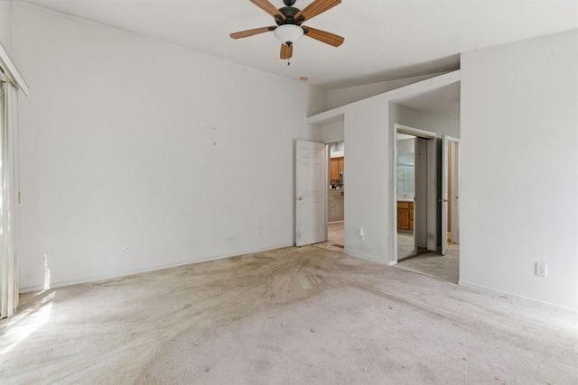 442 Hummingbird Dr, Lodi, CA 95240