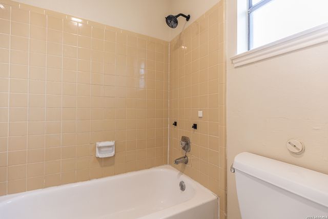 7750 crooked road, San Antonio, TX 78254