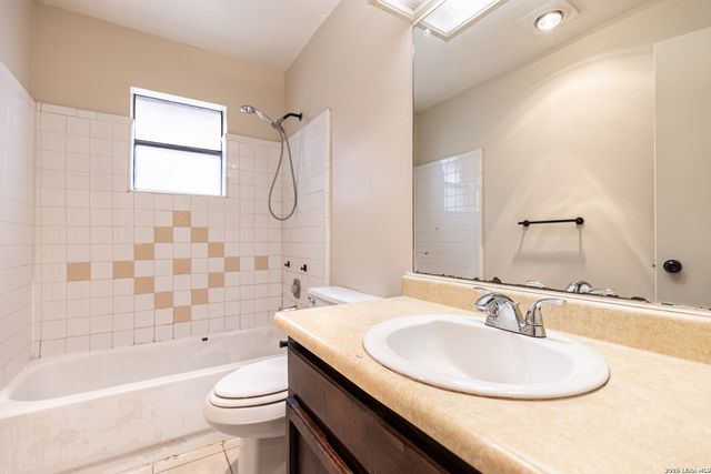 7750 crooked road, San Antonio, TX 78254