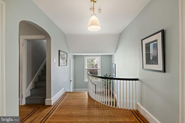 341 MEETINGHOUSE RD, Jenkintown, PA 19046