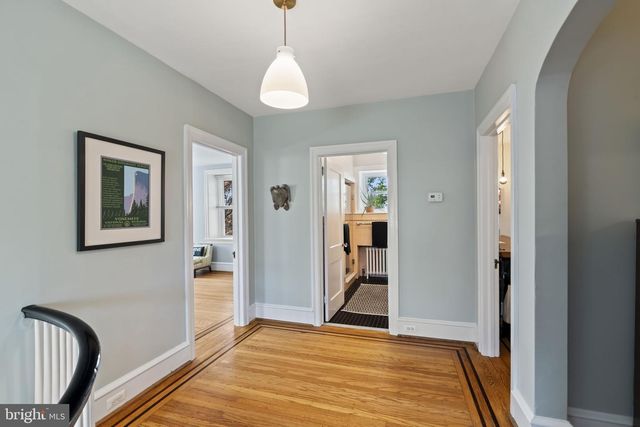 341 MEETINGHOUSE RD, Jenkintown, PA 19046
