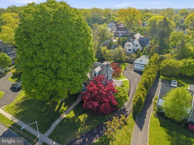 341 MEETINGHOUSE RD, Jenkintown, PA 19046