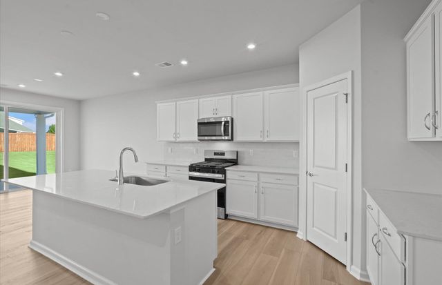 1176 Fox Hollow Street, Spartanburg, SC 29303