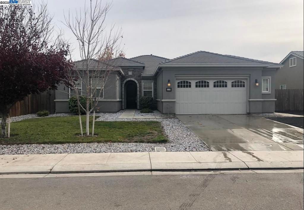 1110 Clearwater Creek Blvd, Manteca, CA 95336