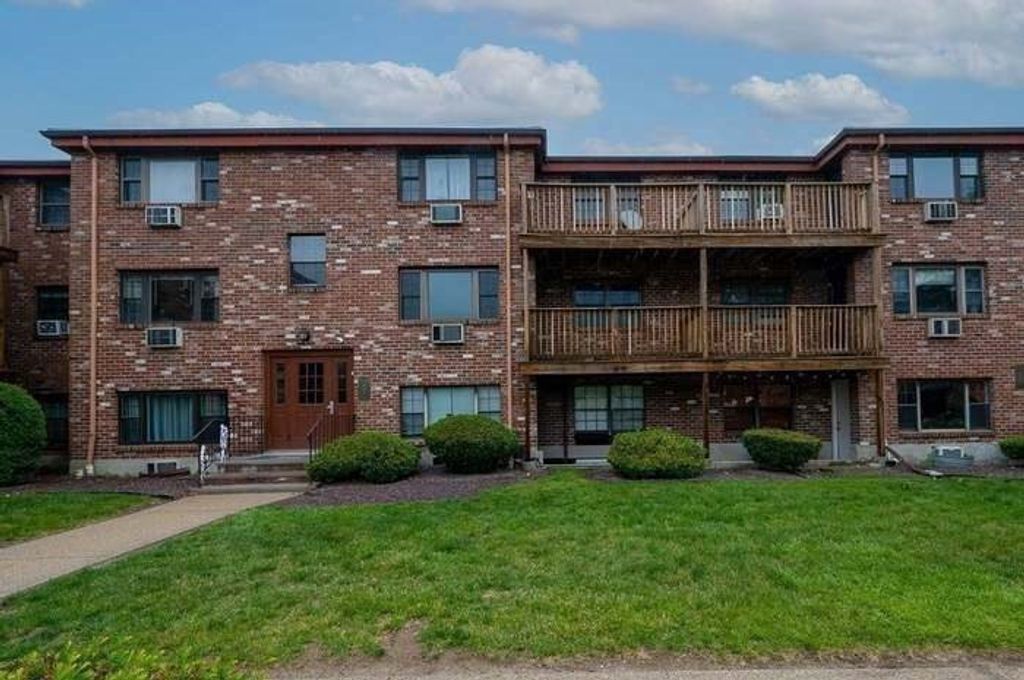 14 B Mayberry Dr 8, Westborough, MA 01581
