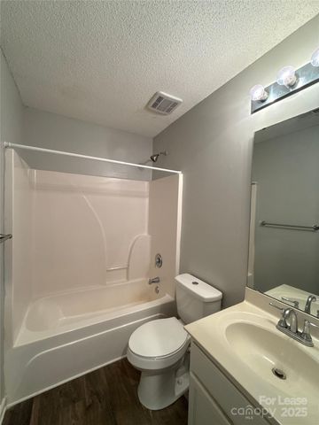 6018 Patric Alan Court, Charlotte, NC 28216