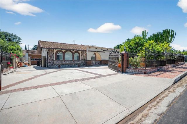 17558 Lahey Street, Granada Hills, CA 91344