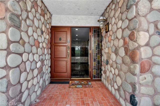 17558 Lahey Street, Granada Hills, CA 91344