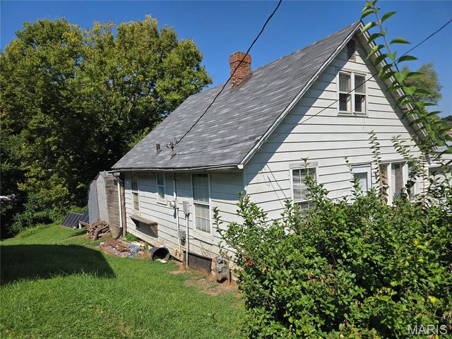 1206 Rixon, Alton, IL 62002