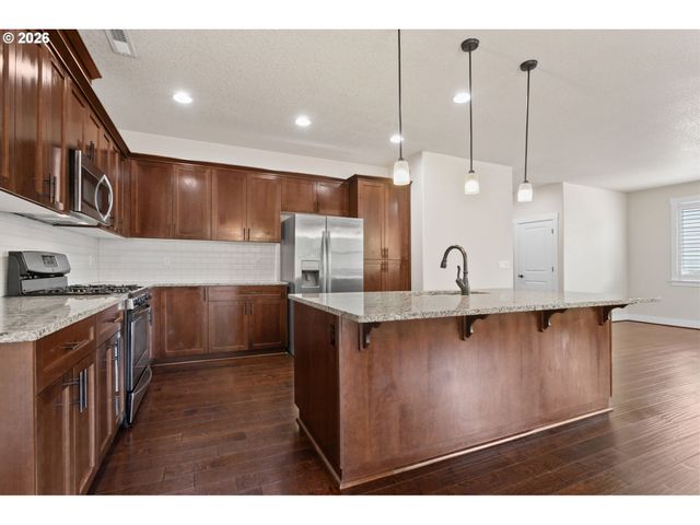 28635 GREENWAY Dr, Wilsonville, OR 97070