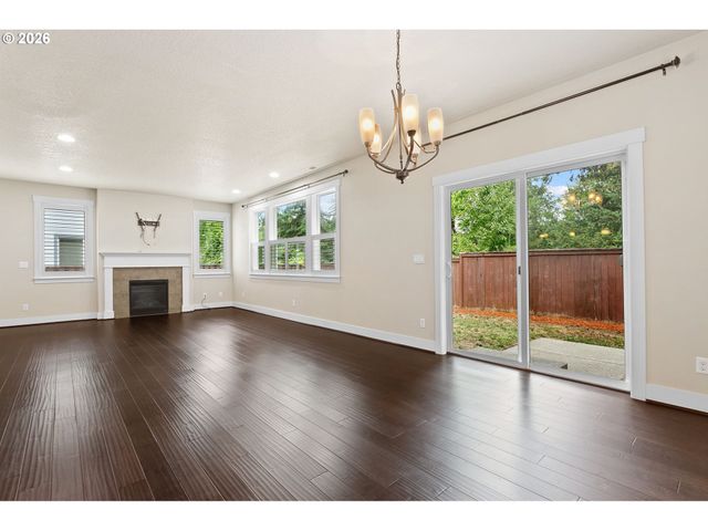 28635 GREENWAY Dr, Wilsonville, OR 97070