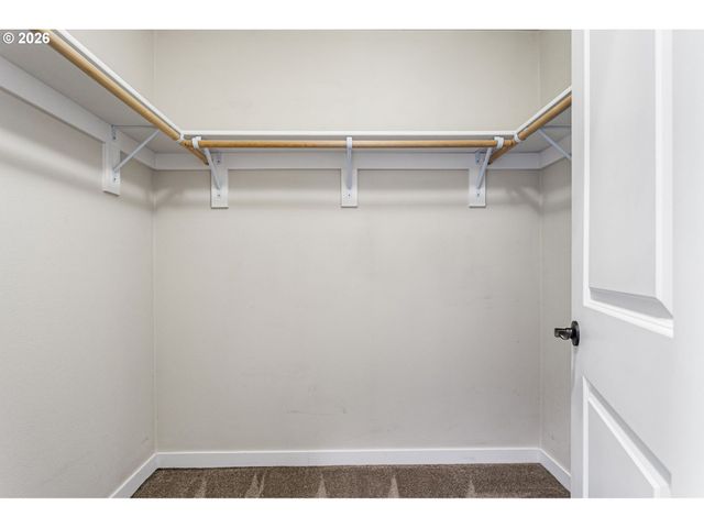 28635 GREENWAY Dr, Wilsonville, OR 97070