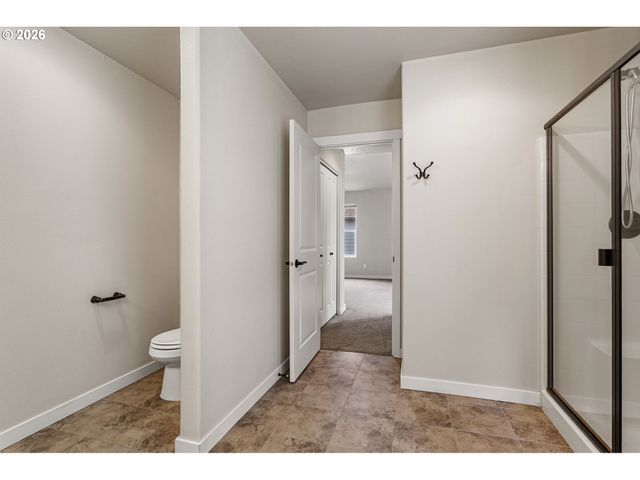 28635 GREENWAY Dr, Wilsonville, OR 97070