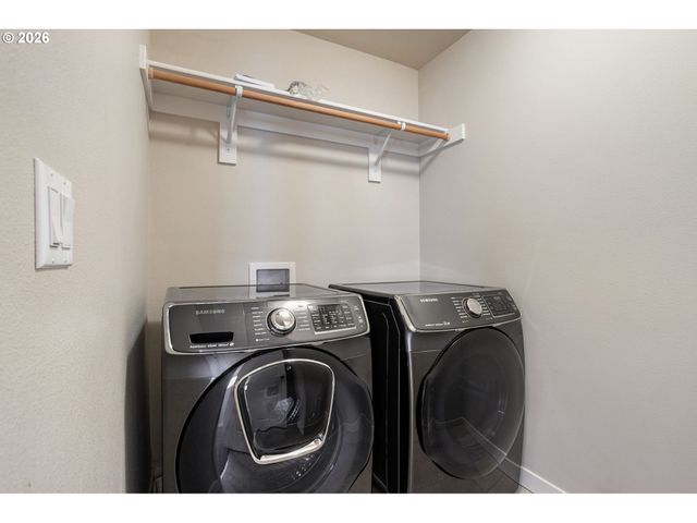 28635 GREENWAY Dr, Wilsonville, OR 97070