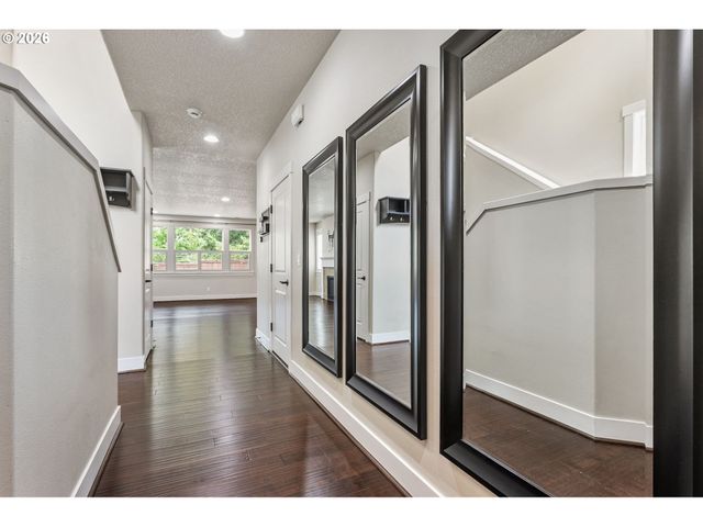 28635 GREENWAY Dr, Wilsonville, OR 97070