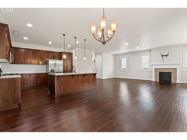 28635 GREENWAY Dr, Wilsonville, OR 97070