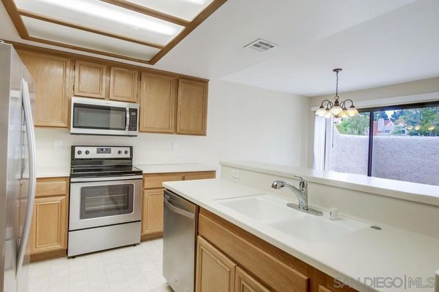 11825 Caminito Ronaldo 119, San Diego, CA 92128