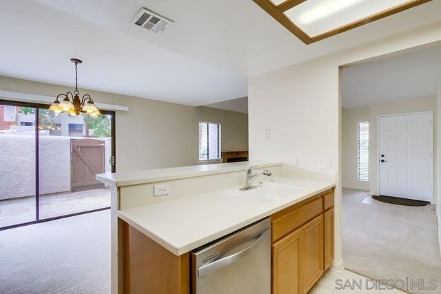 11825 Caminito Ronaldo 119, San Diego, CA 92128