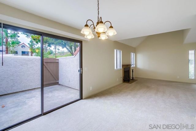 11825 Caminito Ronaldo 119, San Diego, CA 92128