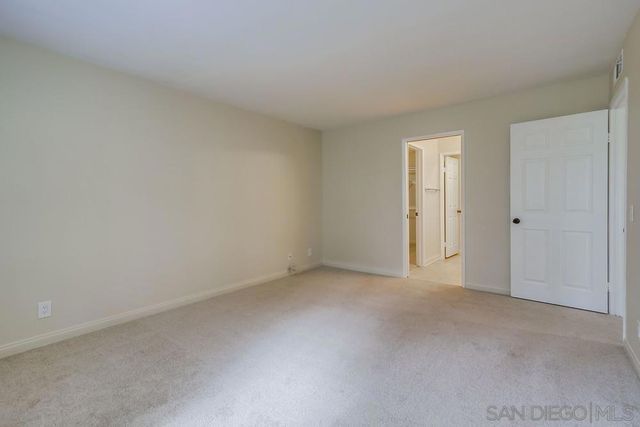 11825 Caminito Ronaldo 119, San Diego, CA 92128