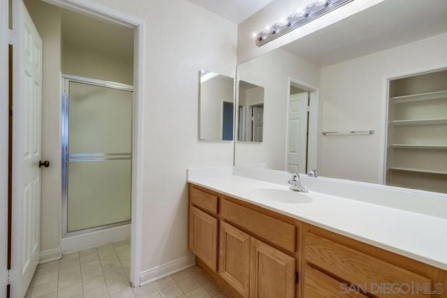 11825 Caminito Ronaldo 119, San Diego, CA 92128