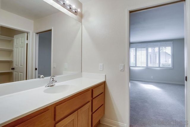 11825 Caminito Ronaldo 119, San Diego, CA 92128