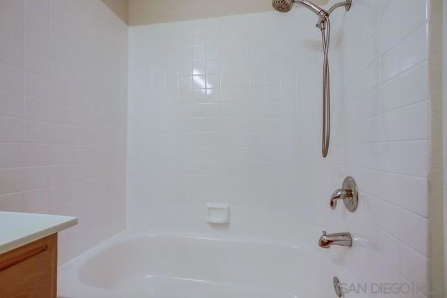 11825 Caminito Ronaldo 119, San Diego, CA 92128