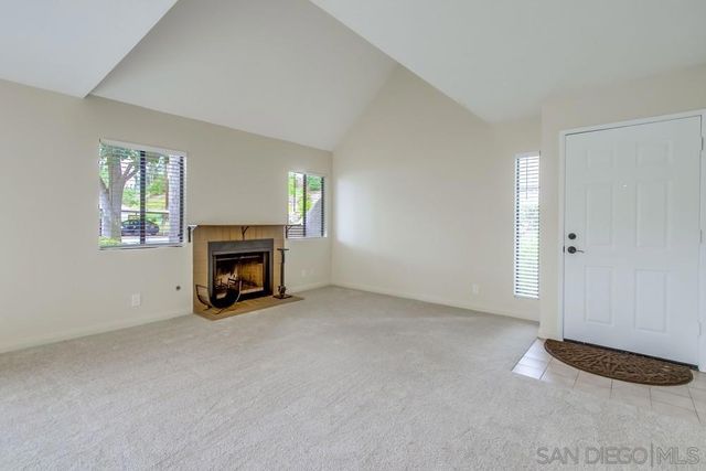 11825 Caminito Ronaldo 119, San Diego, CA 92128