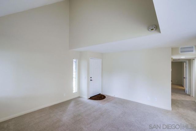 11825 Caminito Ronaldo 119, San Diego, CA 92128