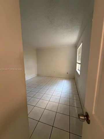 9311 SW 4th Street 117B, Miami, FL 33174