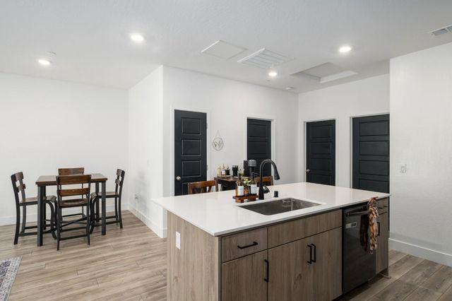 2783 E Tamarind Drive, Fresno, CA 93730