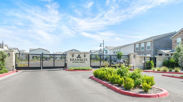 2783 E Tamarind Drive, Fresno, CA 93730