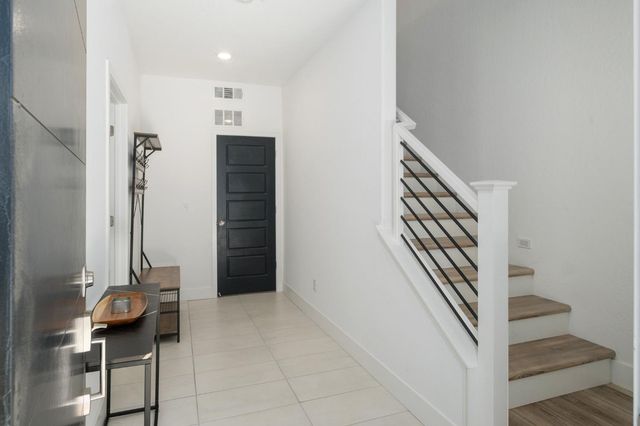 2783 E Tamarind Drive, Fresno, CA 93730