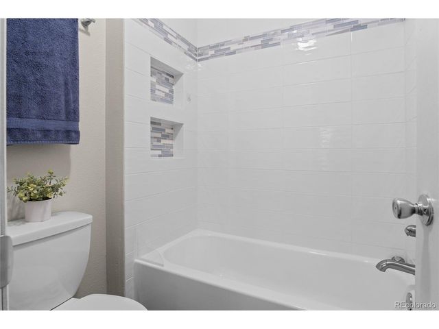 3737 S Walden St, Aurora, CO 80013