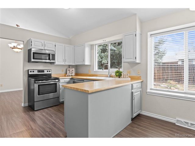 3737 S Walden St, Aurora, CO 80013