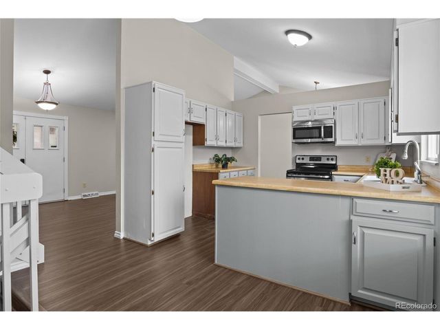3737 S Walden St, Aurora, CO 80013