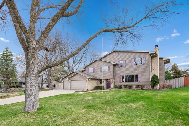 11513 Ravoux Avenue, Burnsville, MN 55337