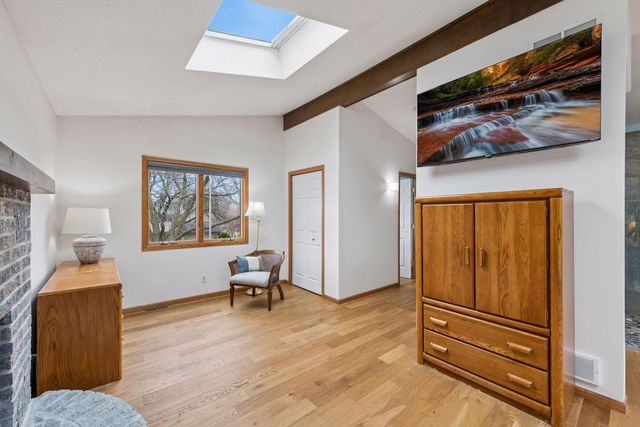 11513 Ravoux Avenue, Burnsville, MN 55337