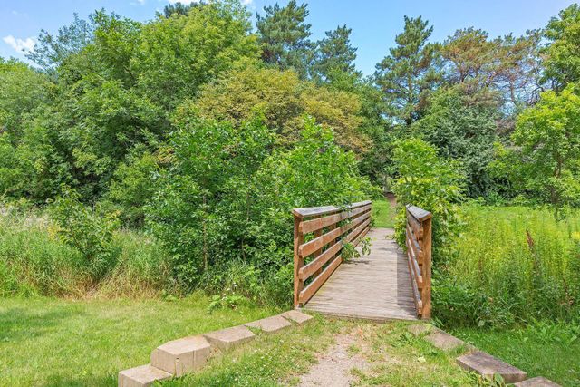 11513 Ravoux Avenue, Burnsville, MN 55337