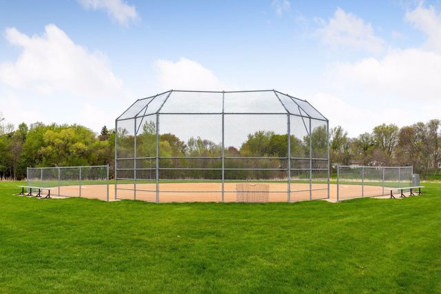 11513 Ravoux Avenue, Burnsville, MN 55337