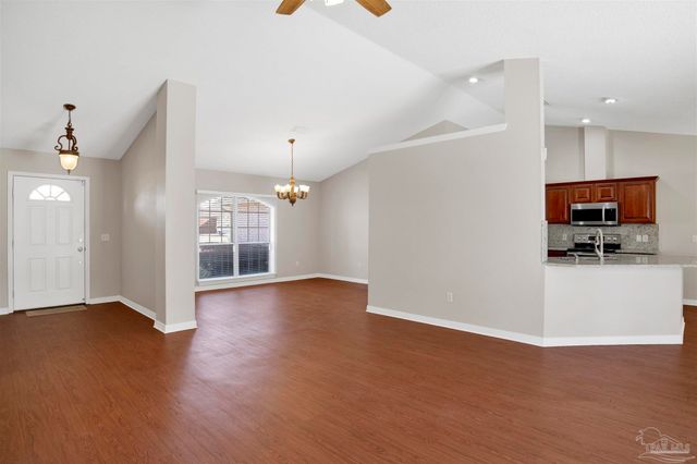 578 Batten Blvd, Pensacola, FL 32507