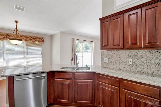 578 Batten Blvd, Pensacola, FL 32507