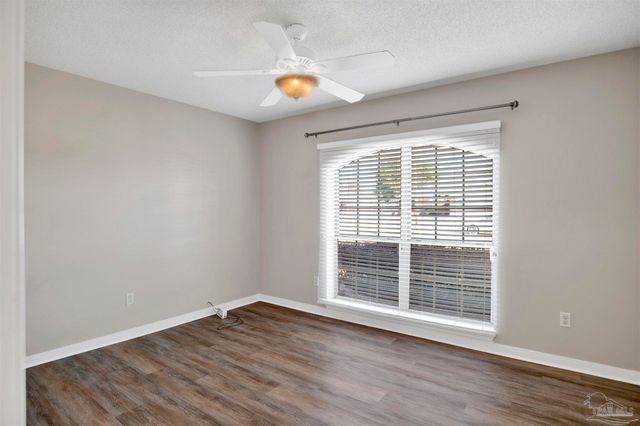 578 Batten Blvd, Pensacola, FL 32507