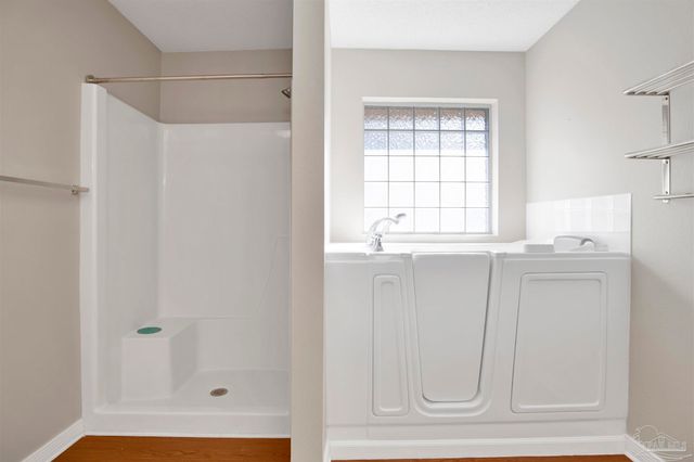 578 Batten Blvd, Pensacola, FL 32507